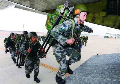 贵阳磊庄机场空军部队图片